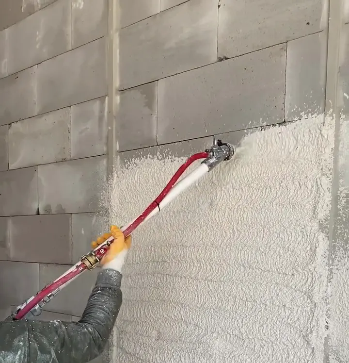 Gazbeton duvara makineyle alçı sıva püskürtme